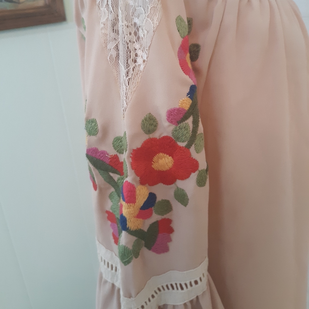 Vava by joy han off shoulder embroidery bohemian top XS *C2 - Picture 5 of 10